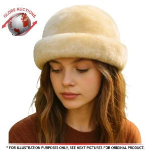 Surell White Sheepskin Shearling Snowball Hat (Size: One)